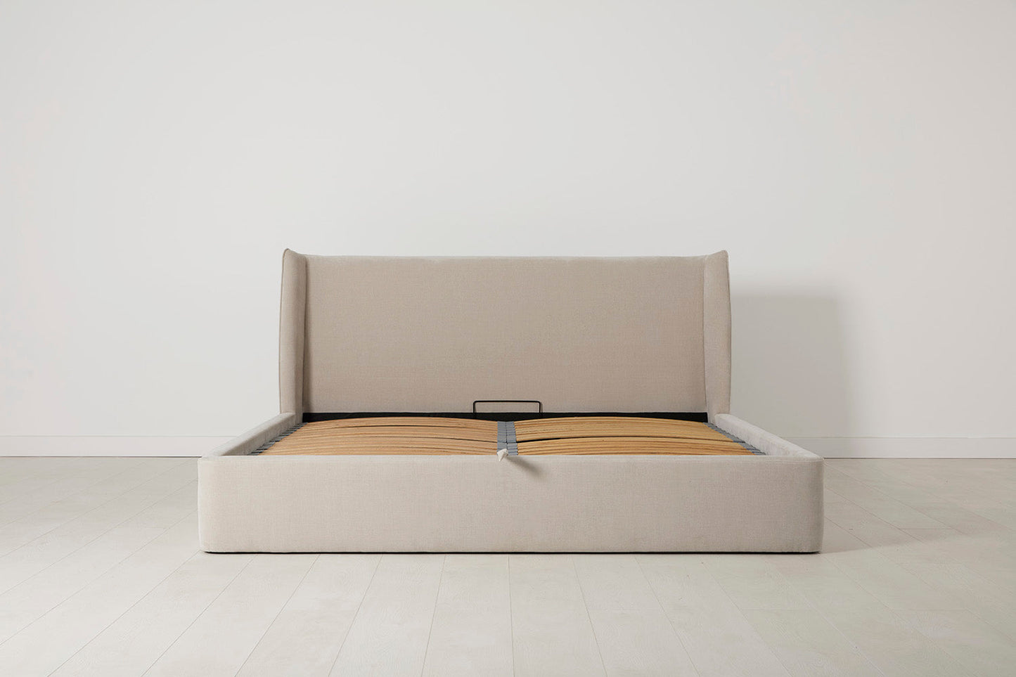 Bed 03 Super King Sized Bed