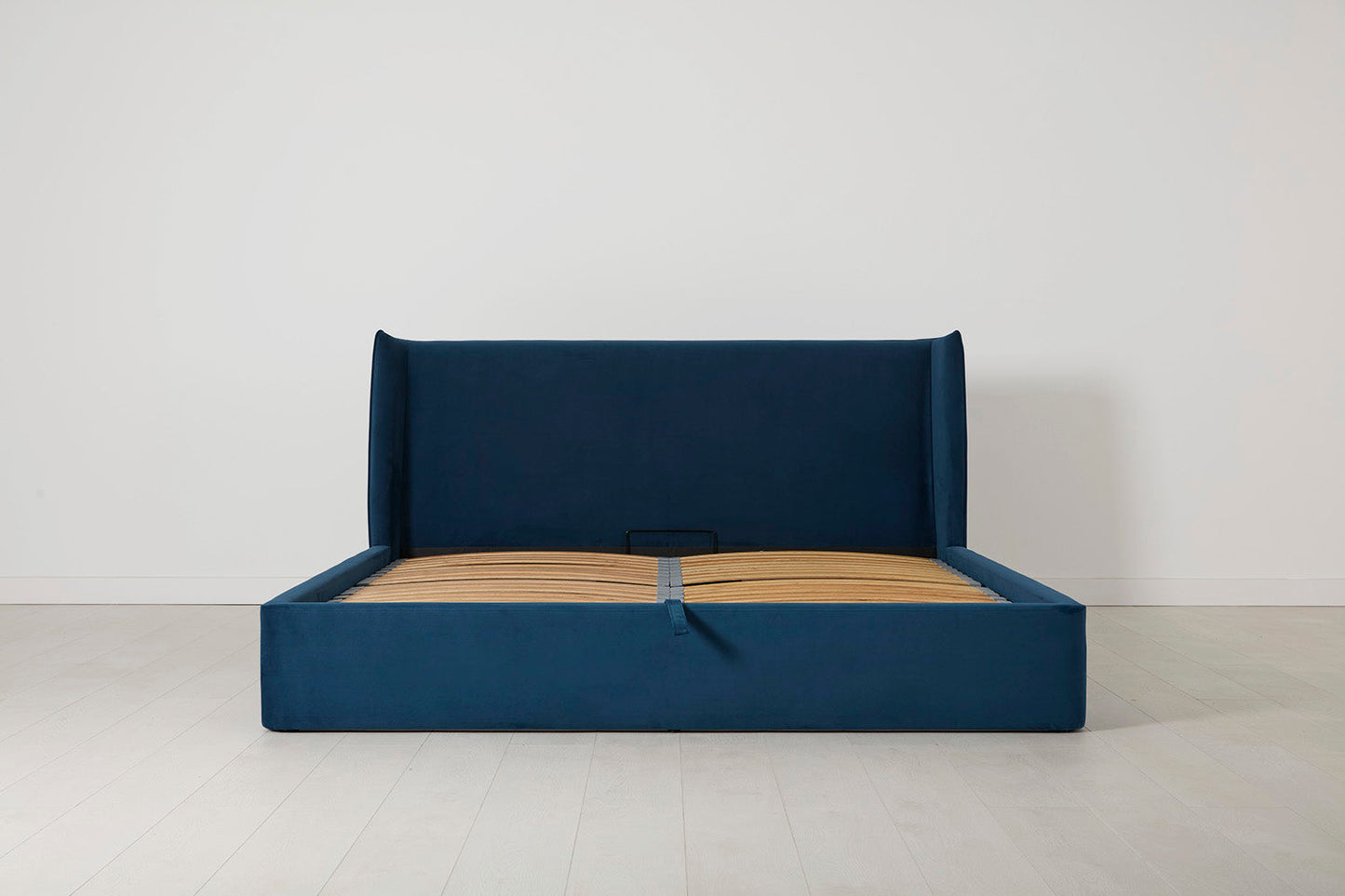 Bed 03 Super King Sized Bed